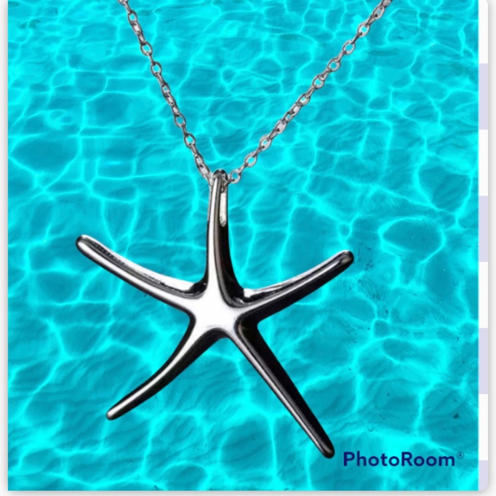 STARFISH PENDANT ON A 18” NECKLACE .925 SILVER